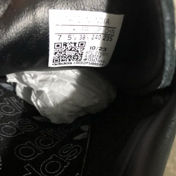 Adidas Samba OG Shoes - Picture 12 of 12